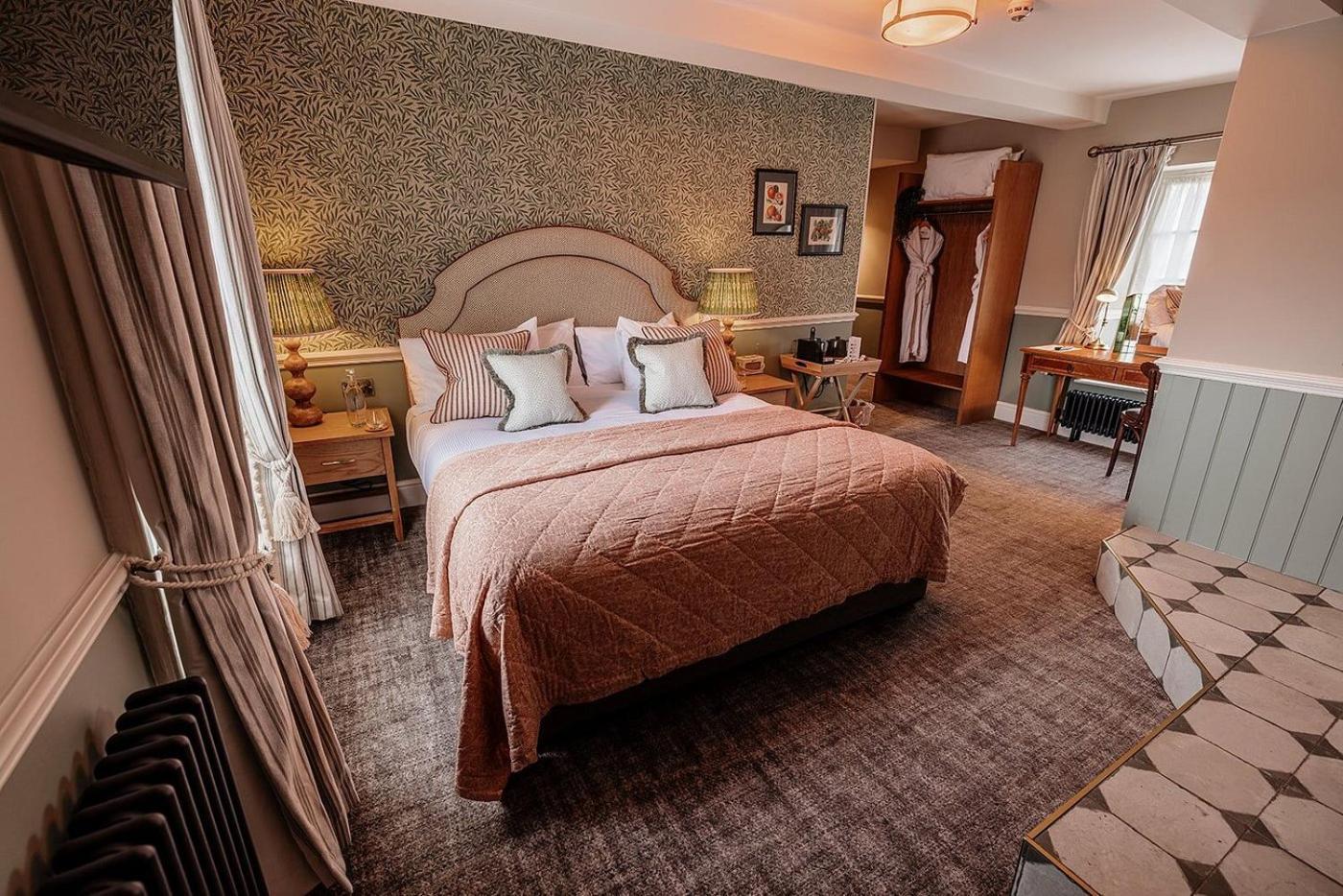 The Ashford Arms Hotel Kültér fotó